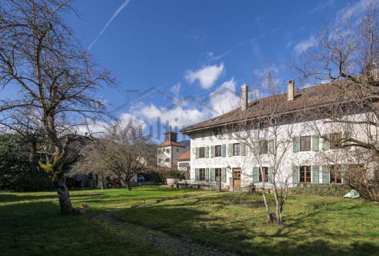 Co-exclusivité - Maison villageoise de charme