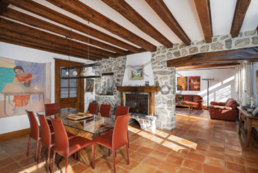 Co-exclusivité - Maison villageoise de charme