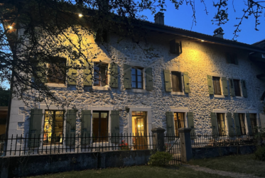 Co-exclusivité - Maison villageoise de charme